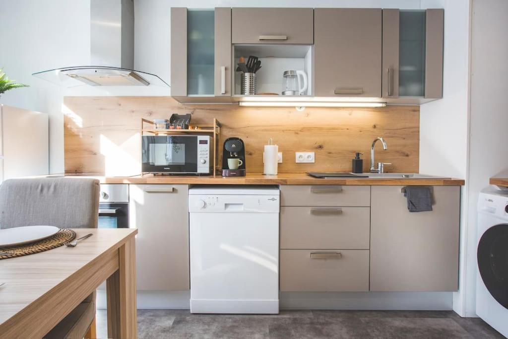 Bel Appartement Lumineux Proche Du Centre-Ville Douai Exterior foto